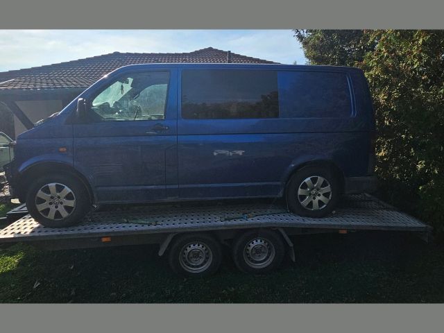 bontott VW TRANSPORTER Első Lökhárító Merevítő (Fém)