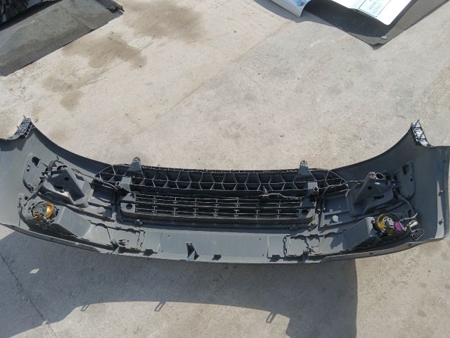 bontott VW TRANSPORTER Első Lökhárító (Részeivel)