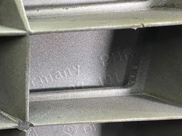 bontott VW TRANSPORTER Első Lökhárító (Részeivel)