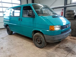 bontott VW TRANSPORTER Első Lökhárító (Üresen)