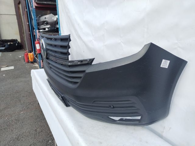 bontott VW TRANSPORTER Első Lökhárító (Üresen)