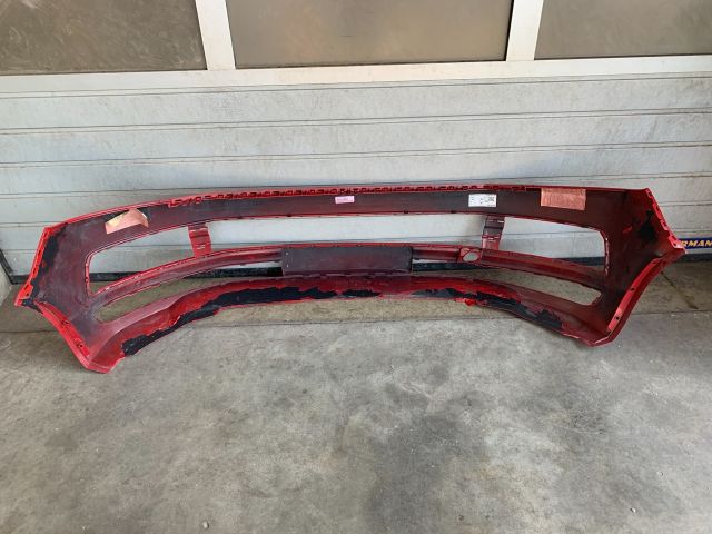 bontott VW TRANSPORTER Első Lökhárító (Üresen)