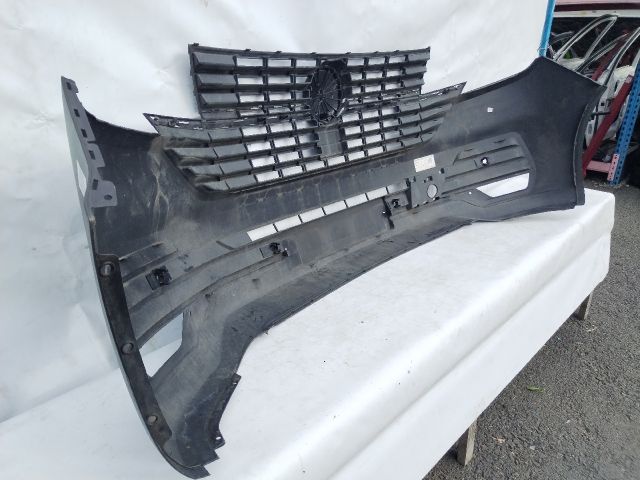 bontott VW TRANSPORTER Első Lökhárító (Üresen)