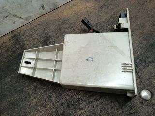 bontott VW TRANSPORTER Első Tároló Rekesz