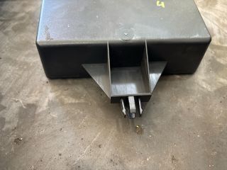 bontott VW TRANSPORTER Első Tároló Rekesz