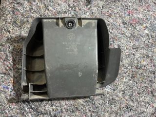 bontott VW TRANSPORTER Első Tároló Rekesz