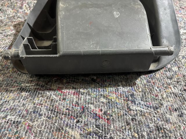 bontott VW TRANSPORTER Első Tároló Rekesz