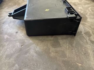 bontott VW TRANSPORTER Első Tároló Rekesz