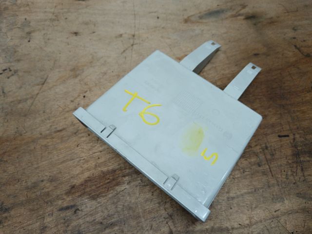 bontott VW TRANSPORTER Első Tároló Rekesz