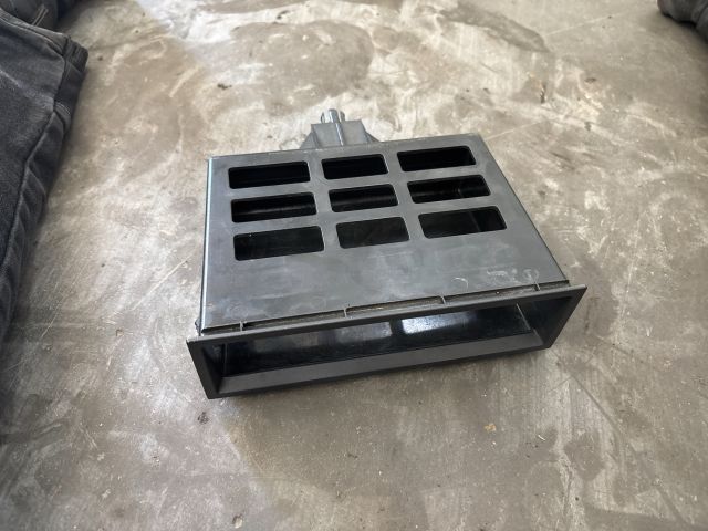 bontott VW TRANSPORTER Első Tároló Rekesz