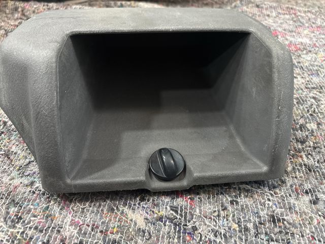 bontott VW TRANSPORTER Első Tároló Rekesz