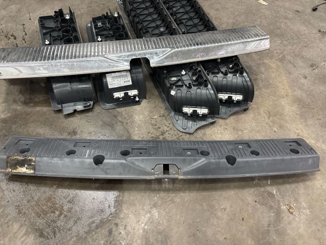 bontott VW TRANSPORTER Fellépő Pár