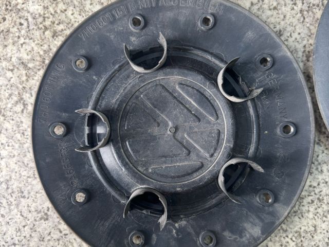 bontott VW TRANSPORTER Felniközép (1 db)