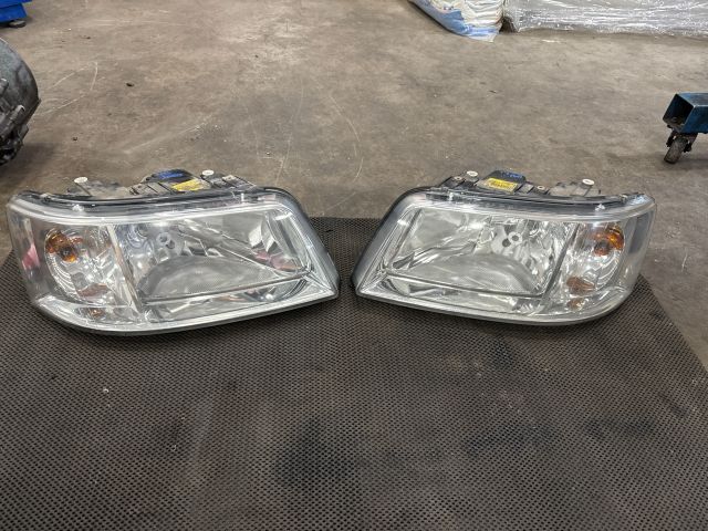 bontott VW TRANSPORTER Fényszóró Pár