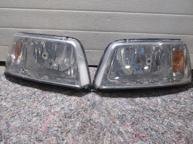 bontott VW TRANSPORTER Fényszóró Pár