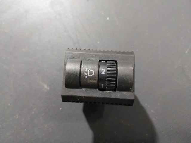 bontott VW TRANSPORTER Fényszórómagasság Állító Kapcsoló