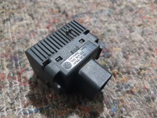 bontott VW TRANSPORTER Fényszórómagasság Állító Kapcsoló