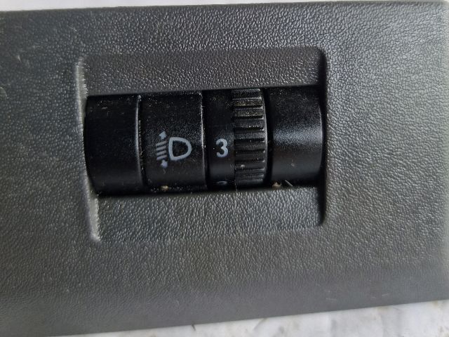 bontott VW TRANSPORTER Fényszórómagasság Állító Kapcsoló