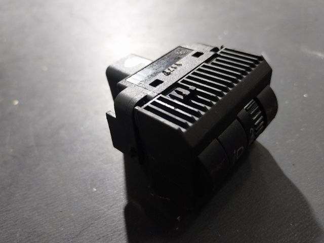 bontott VW TRANSPORTER Fényszórómagasság Állító Kapcsoló