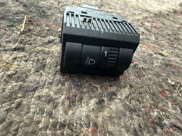 bontott VW TRANSPORTER Fényszórómagasság Állító Motor (Pozíciófüggetlen)