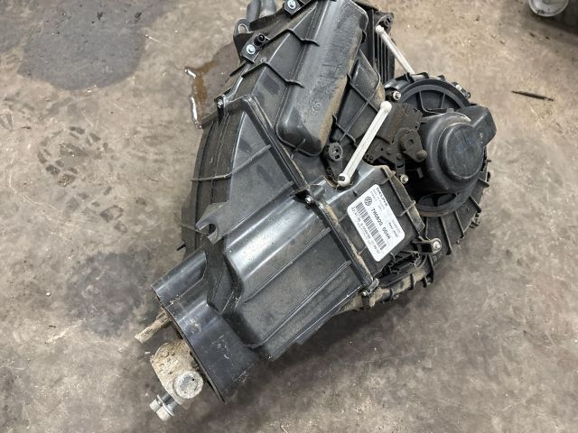 bontott VW TRANSPORTER Fűtés Box