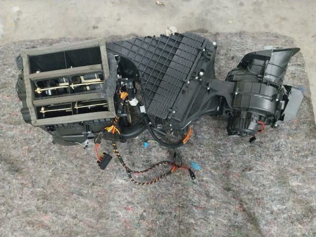 bontott VW TRANSPORTER Fűtés Box