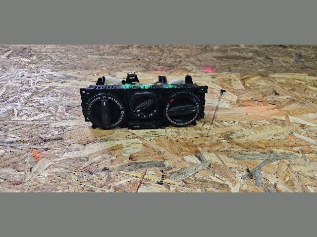 bontott VW TRANSPORTER Fűtés Vezérlő Modul