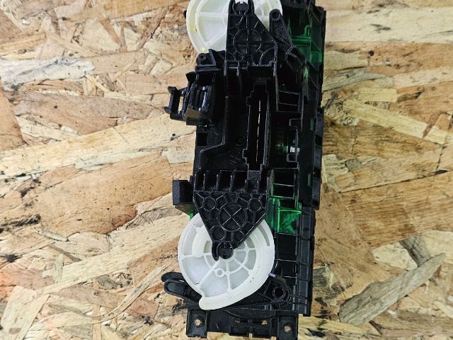 bontott VW TRANSPORTER Fűtés Vezérlő Modul