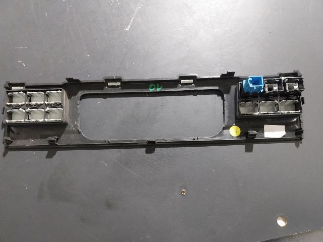 bontott VW TRANSPORTER Fűtéskapcsoló Keret