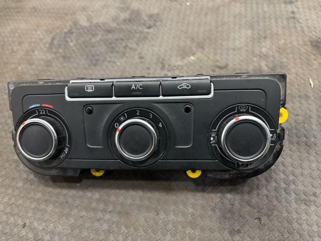 bontott VW TRANSPORTER Fűtéskapcsoló (manuális klímás)