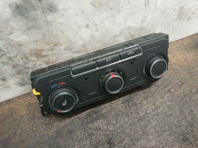 bontott VW TRANSPORTER Fűtéskapcsoló (manuális klímás)