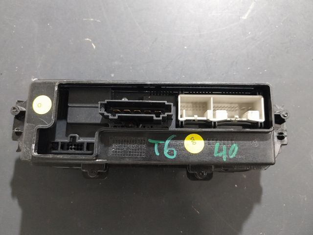 bontott VW TRANSPORTER Fűtéskapcsoló (manuális klímás)