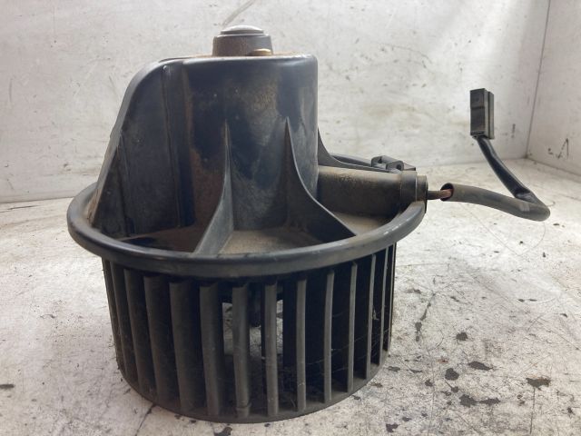 bontott VW TRANSPORTER Fűtőmotor (Klímás)