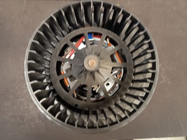 bontott VW TRANSPORTER Fűtőmotor (Klímás)