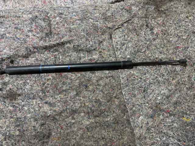 bontott VW TRANSPORTER Gázrugós Kitámasztó Teleszkóp Csomagtérajtó Bal