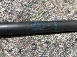 bontott VW TRANSPORTER Gázrugós Kitámasztó Teleszkóp Csomagtérajtó Jobb