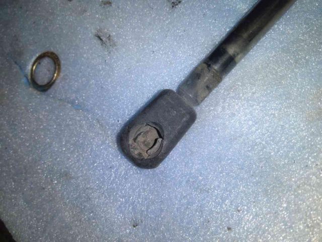 bontott VW TRANSPORTER Gázrugós Kitámasztó Teleszkóp Csomagtérajtó (Pozíciófüggetlen)