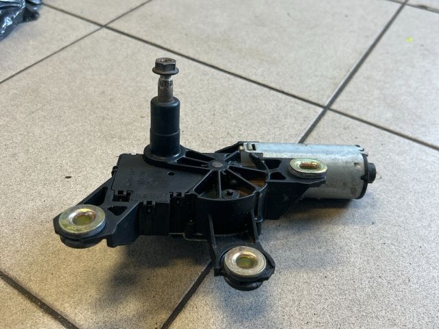 bontott VW TRANSPORTER Hátsó Ablaktörlő Motor