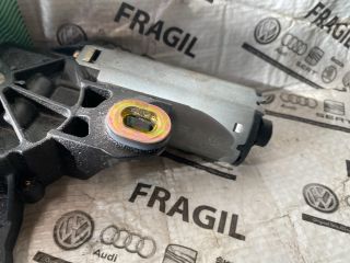 bontott VW TRANSPORTER Hátsó Ablaktörlő Motor