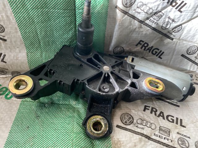 bontott VW TRANSPORTER Hátsó Ablaktörlő Motor