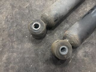 bontott VW TRANSPORTER Hátsó Lengéscsillapító Pár