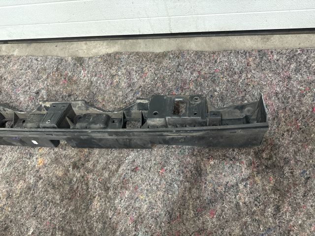 bontott VW TRANSPORTER Hátsó Lökhárító Merevítő (Fém)