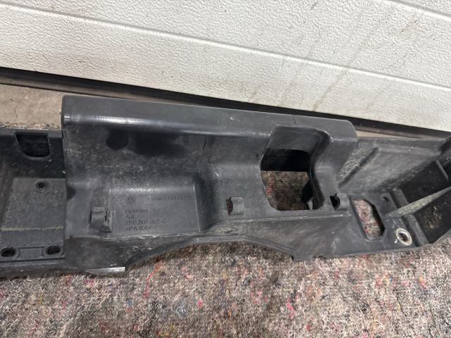 bontott VW TRANSPORTER Hátsó Lökhárító Merevítő (Fém)