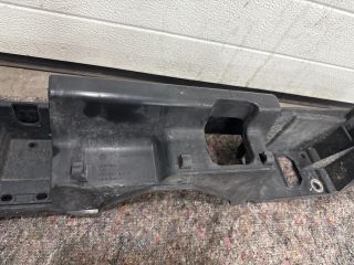 bontott VW TRANSPORTER Hátsó Lökhárító Merevítő (Fém)