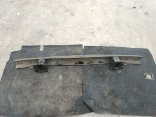 bontott VW TRANSPORTER Hátsó Lökhárító Merevítő (Fém)