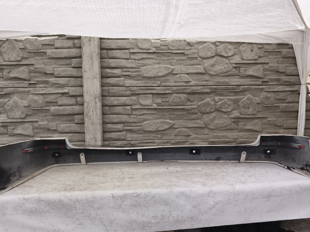 bontott VW TRANSPORTER Hátsó Lökhárító (Üresen)