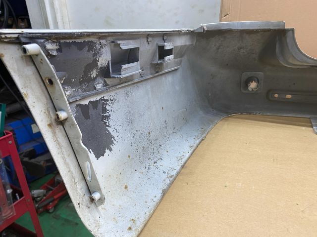 bontott VW TRANSPORTER Hátsó Lökhárító (Üresen)