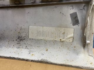 bontott VW TRANSPORTER Hátsó Lökhárító (Üresen)