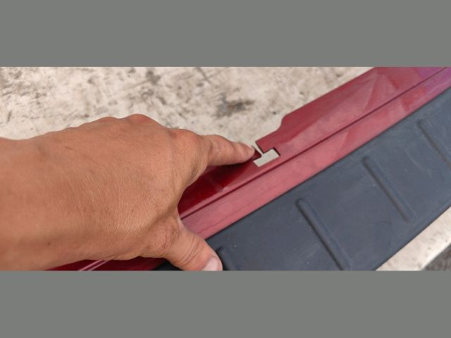 bontott VW TRANSPORTER Hátsó Lökhárító (Üresen)