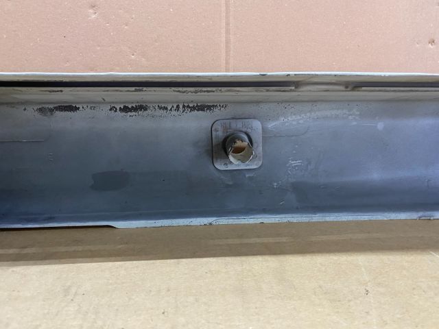 bontott VW TRANSPORTER Hátsó Lökhárító (Üresen)